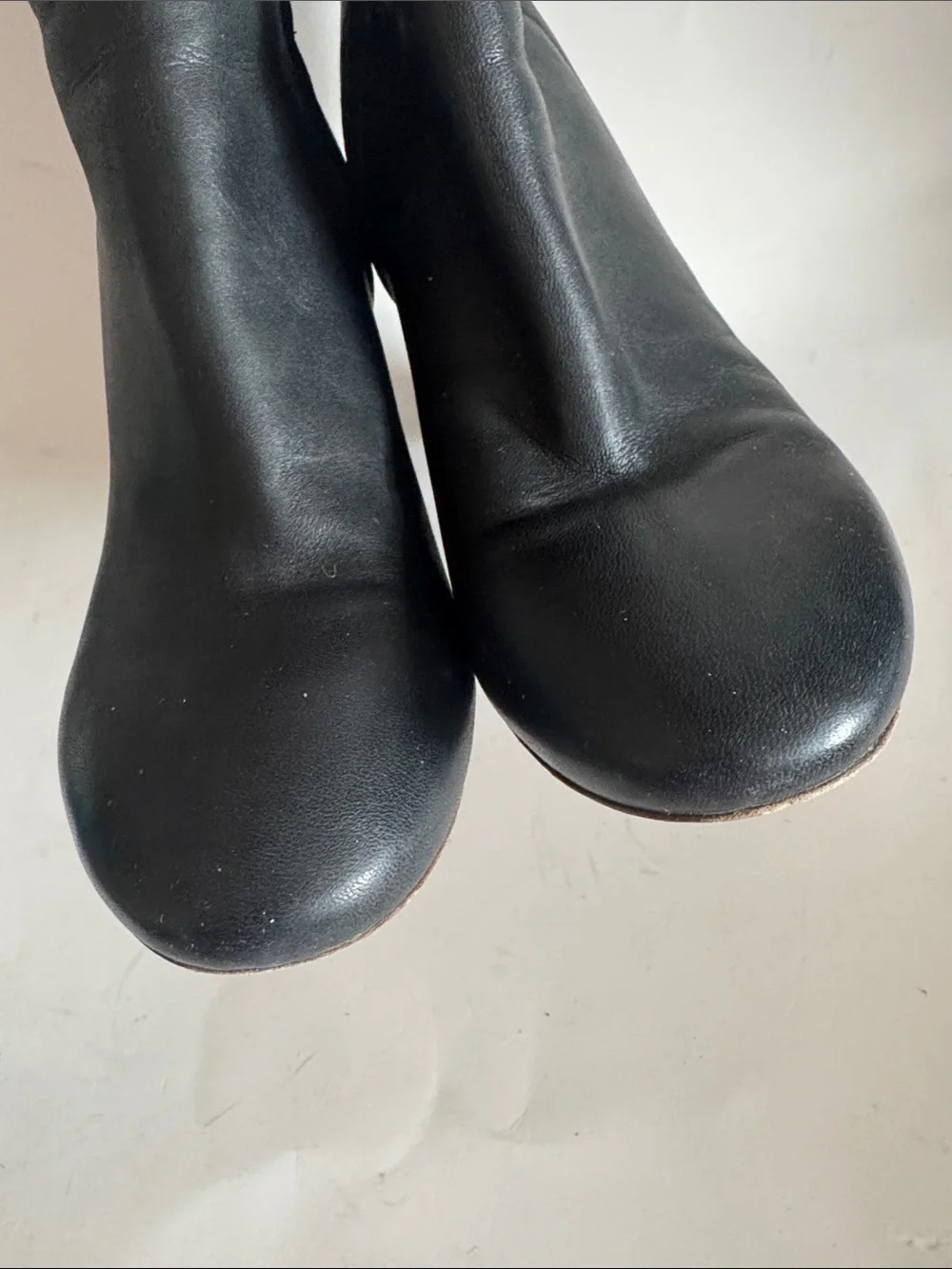 Vince Womens Black Leather Round Stacked Heel Ankle Boots size 10